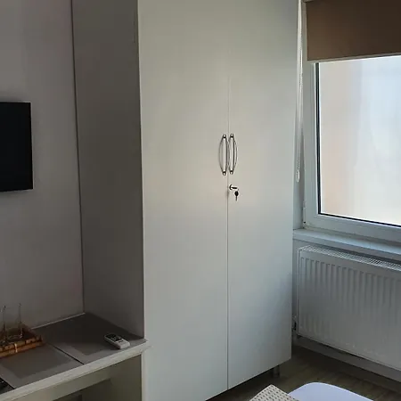 Casa de hóspedes Pensiunea Elmo 3*